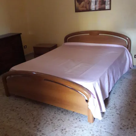 Via Crispi Apartamento *